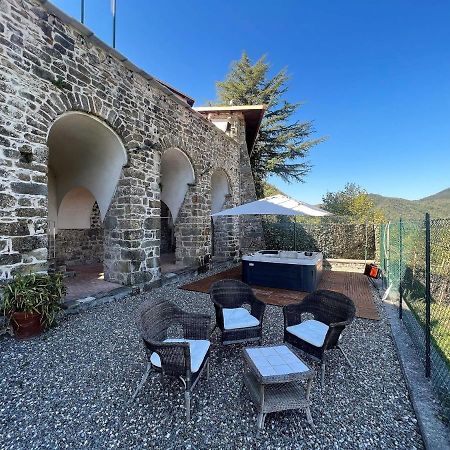 Casola in Lunigiana Ancient Farmhouse With Private Heated Hot Tub And Pool 빌라 외부 사진